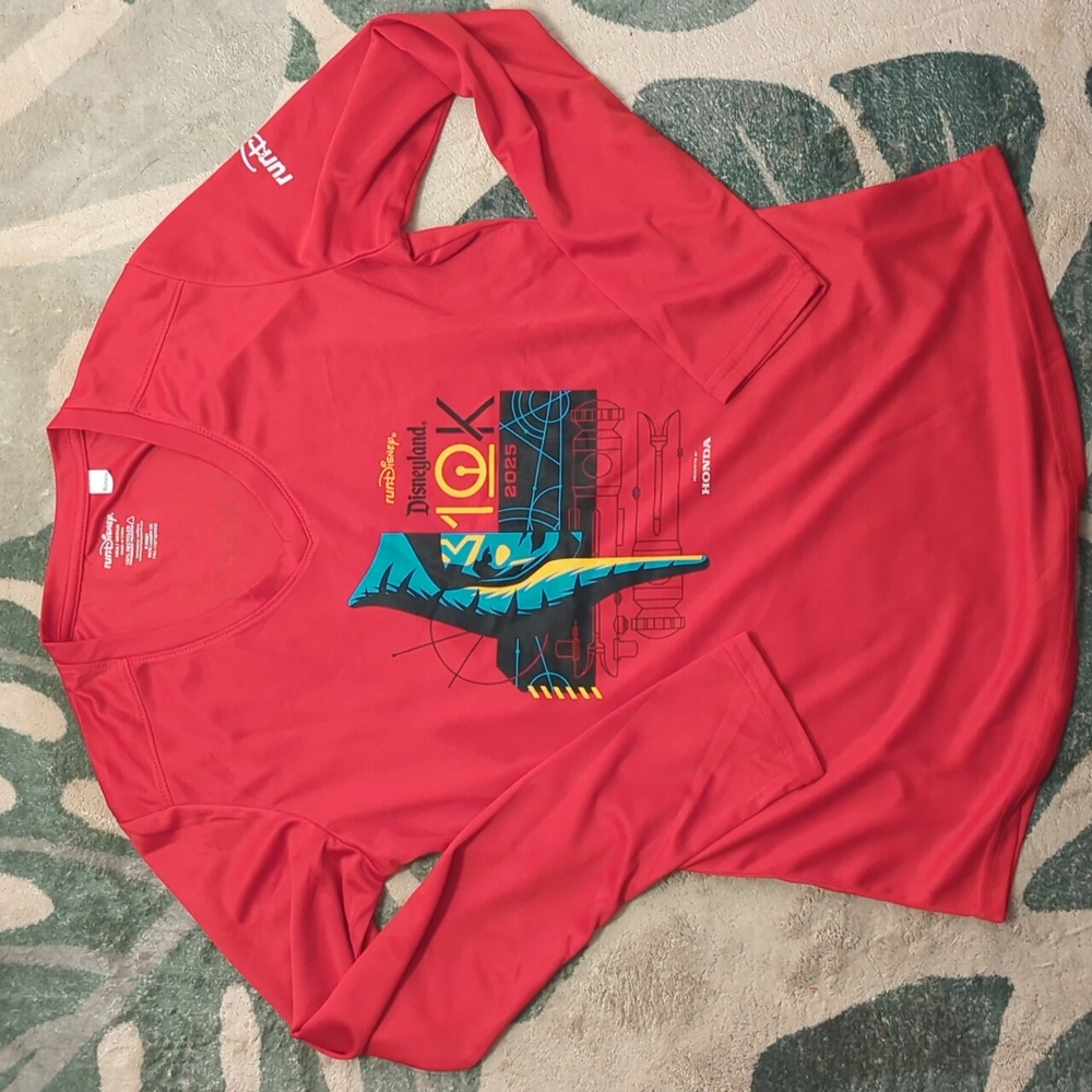 2025 Disneyland 10k ahsoka Star wars rundisney long sleeve shirt